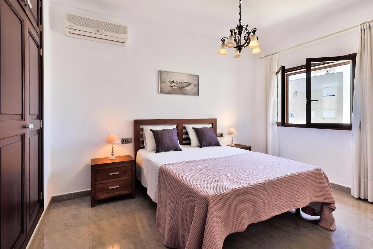 Villa Vidal Portopetro بيت للعطل